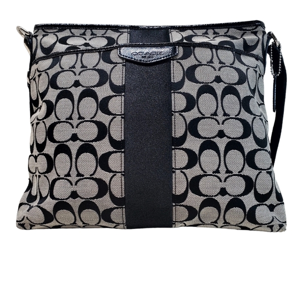 Coach Handbags - COACH Black White Signature Jacquard 12CM File Bag